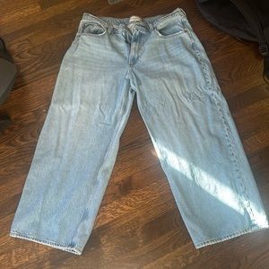 The wide leg midrise Abercrombie 32/14s